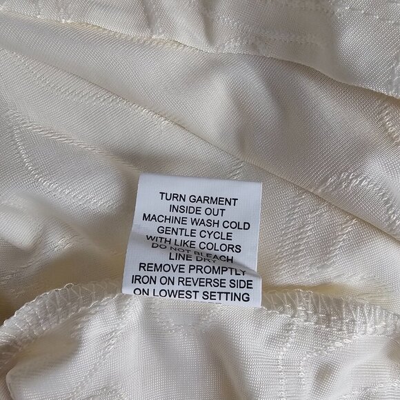 Notations Ivory Zip V Neck New 3/4 Sleeve Blouse - Picture 8 of 8